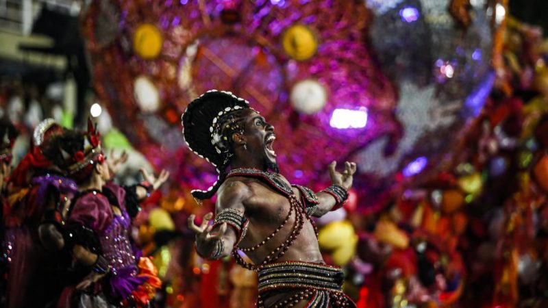 Exu, carregado de preconceitos, leva o Carnaval do Rio
