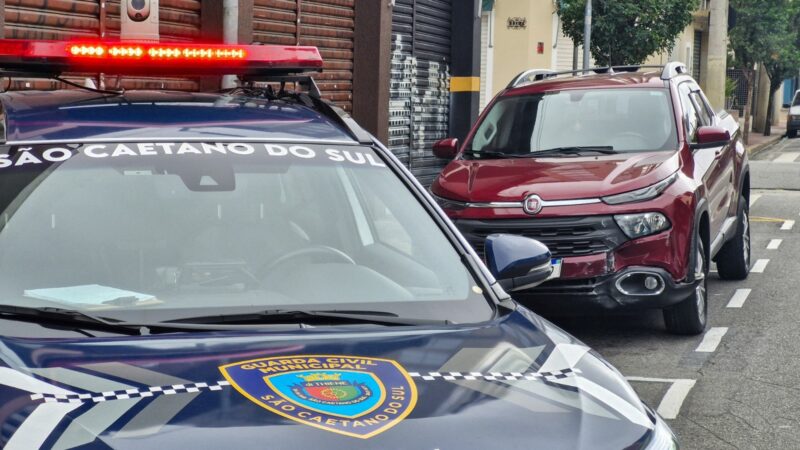 CGE de São Caetano lança alerta e GCM recupera veículo Fiat Toro roubado no Centro