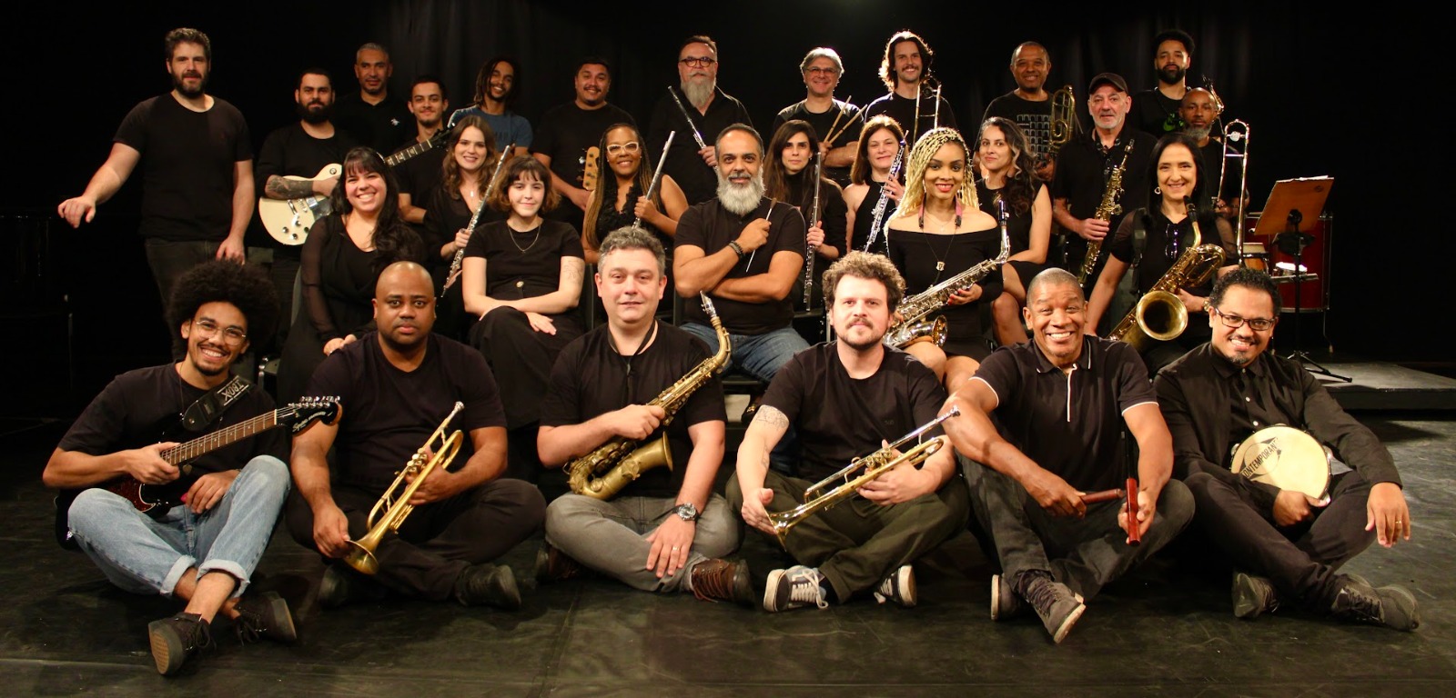 Com intervenções e participações especiais, Big Band Salada Mista se apresenta no Teatro Santos Dumont nesta quinta