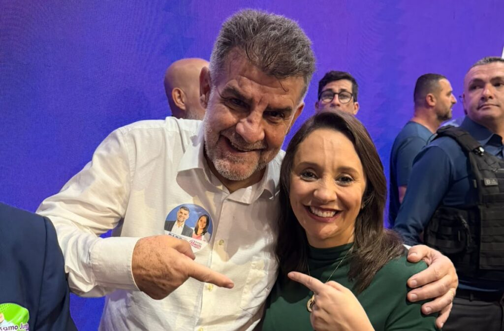 Parra lança candidatura a deputado estadual ao lado de Renata Abreu