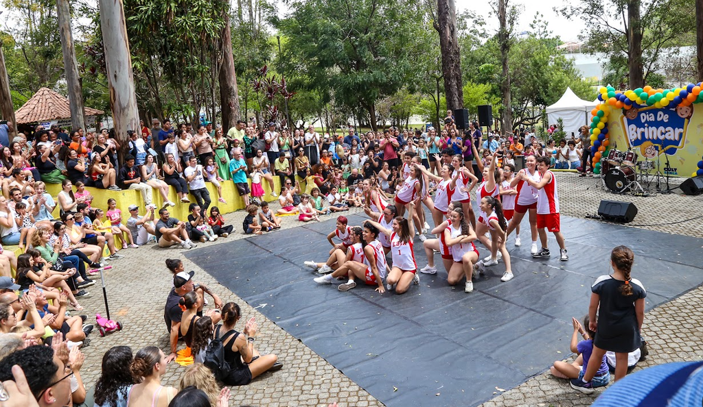 Prefeitura de São Caetano celebra Semana das Crianças com programação no Teatro Santos Dumont e Dia de Brincar no Parque Cidade das Crianças
